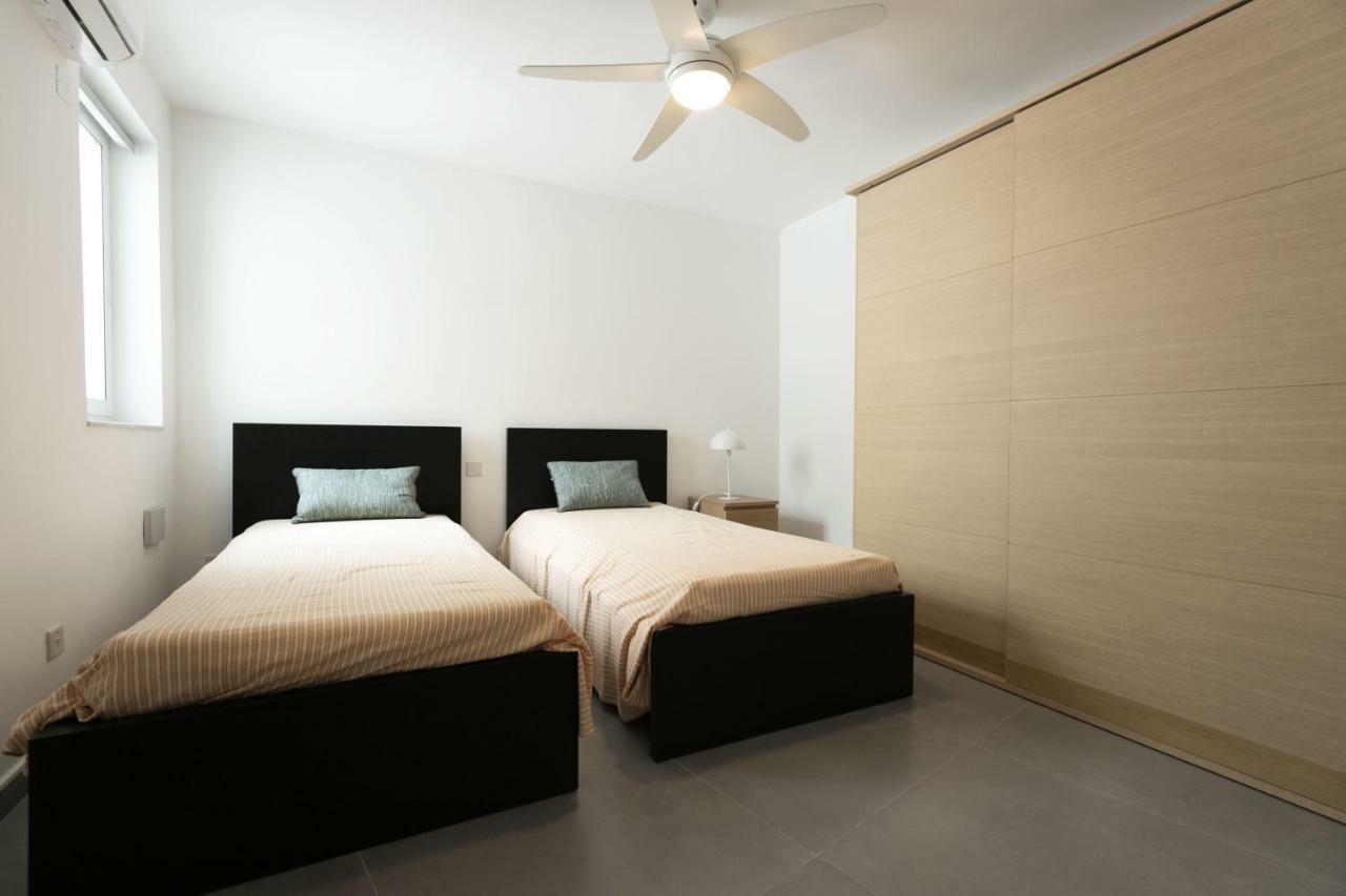 Mellieha Bay Waters Edge No. 160 Apartment Luaran gambar